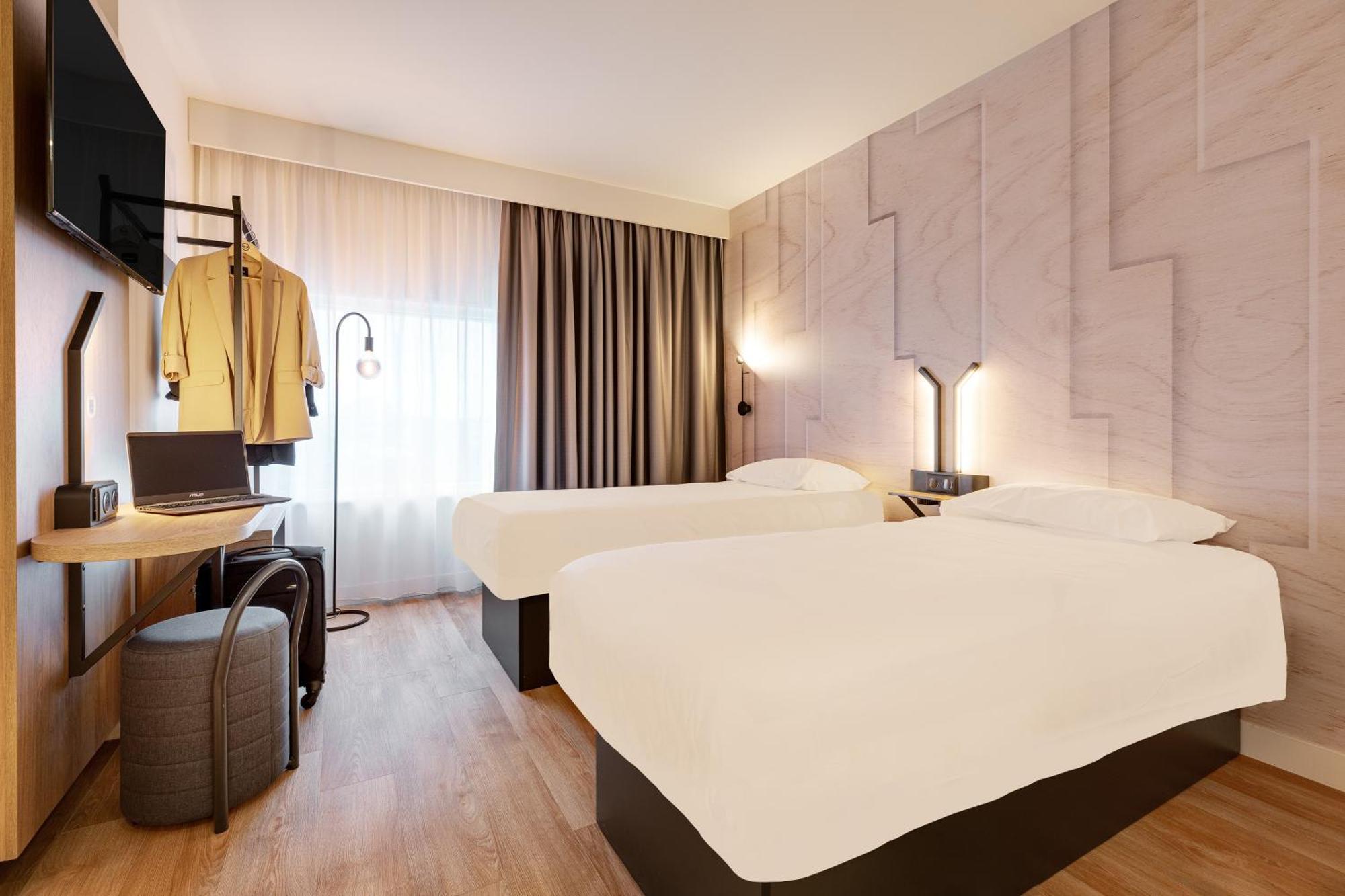 B&B HOTEL Lille Lillenium Eurasanté Habitación foto